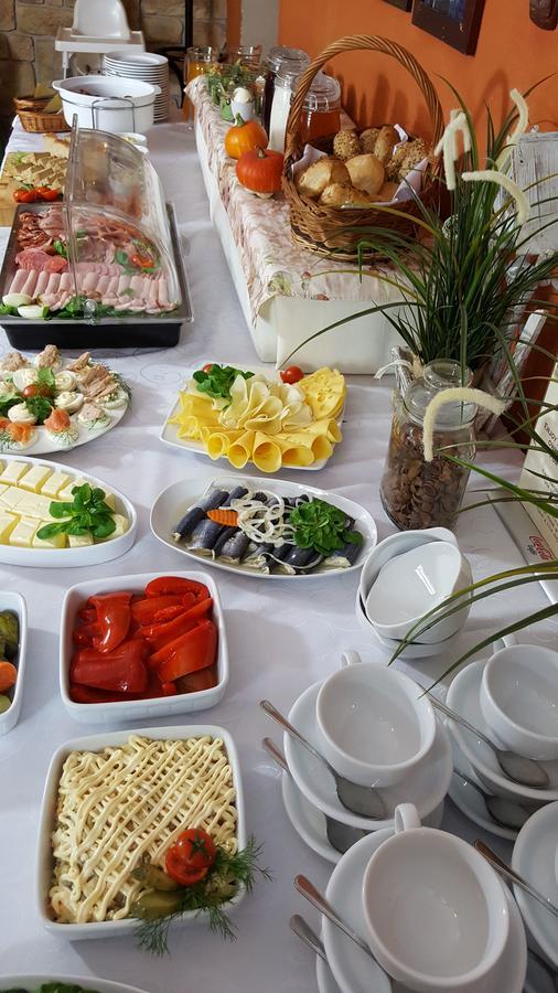 Zajazd Harasowka Gniewkowo Ngoại thất bức ảnh